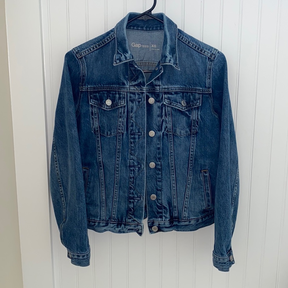 Classic Gap Jean Jacket